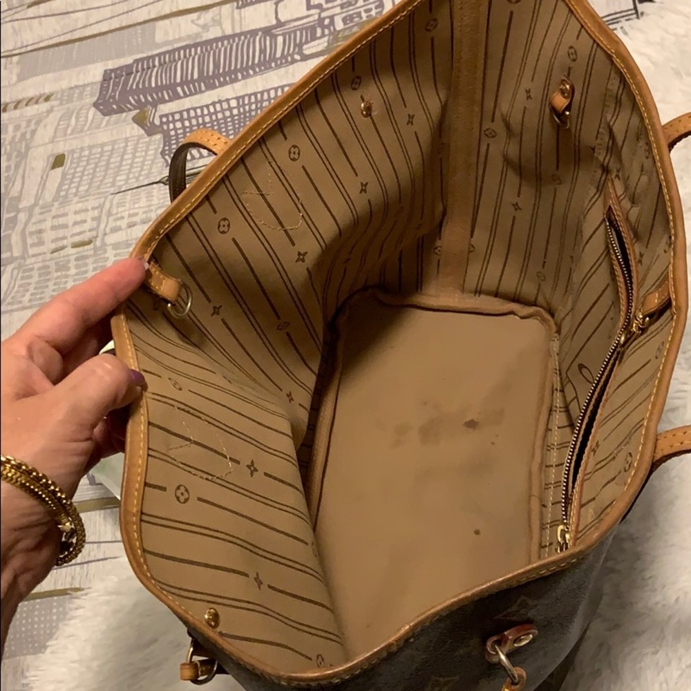 Monogram Medium bag - Picture 5 of 8
